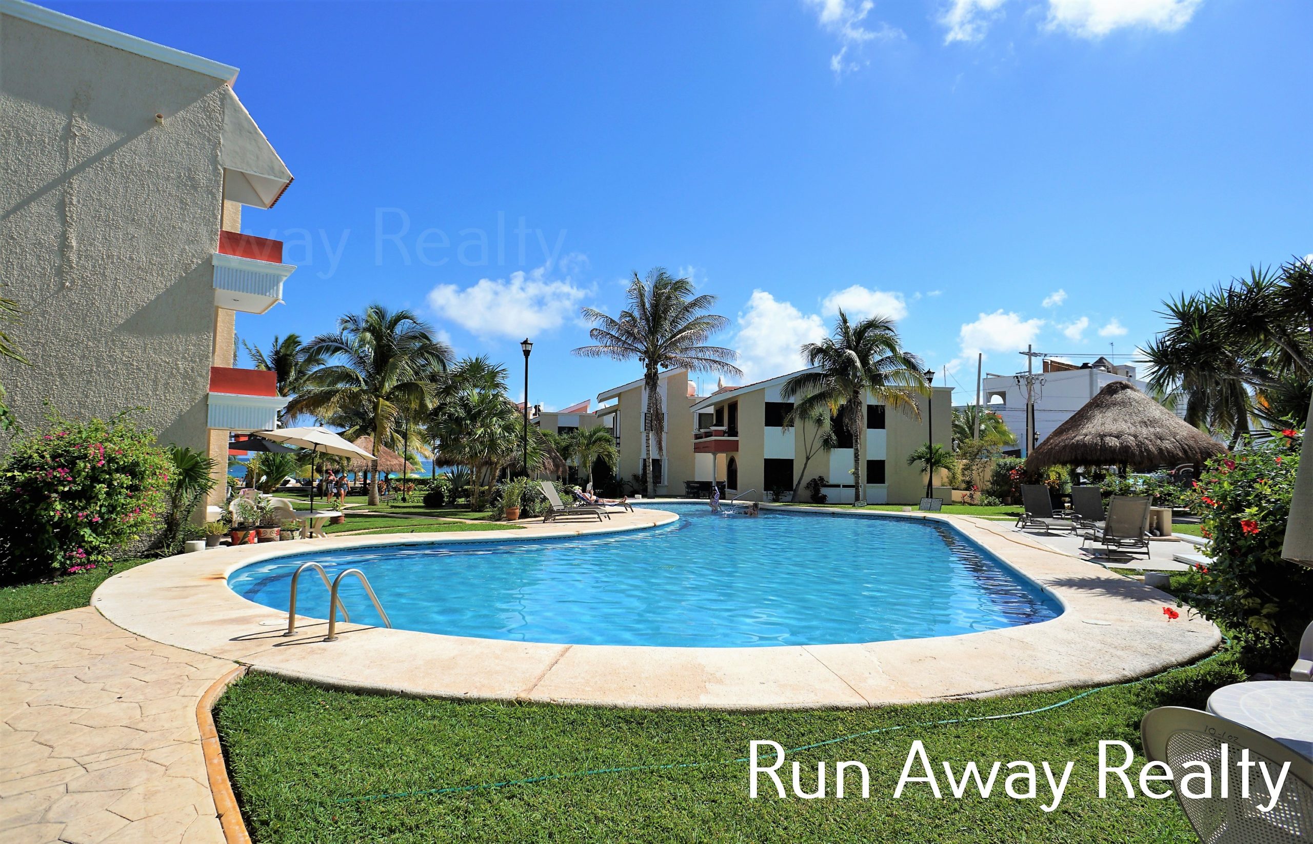 CJMcGWM55 Run Away Realty Puerto Morelos Homes