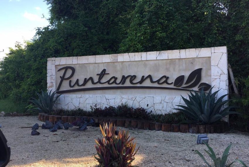Puntarena Entrance